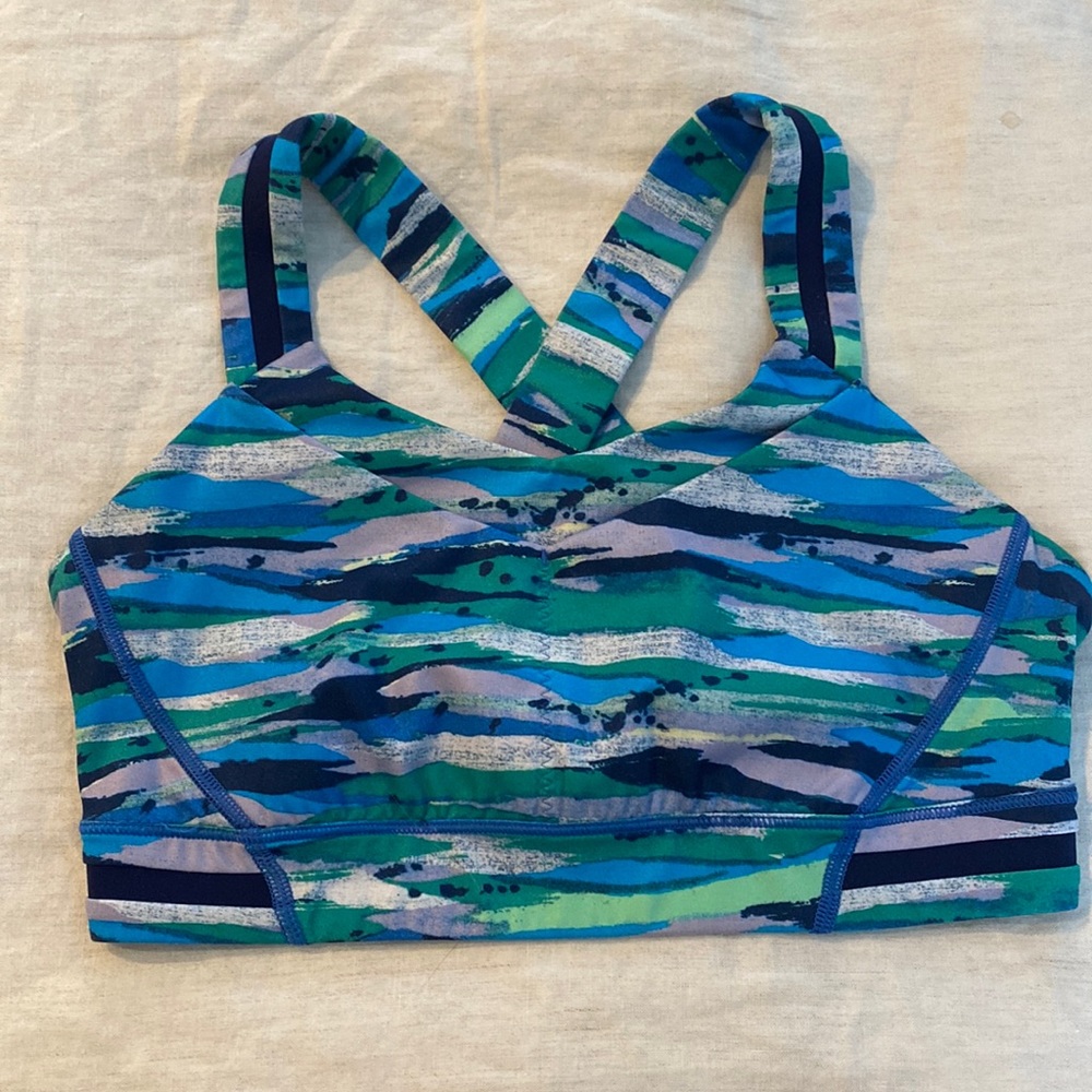lululemon sports bra with pocket